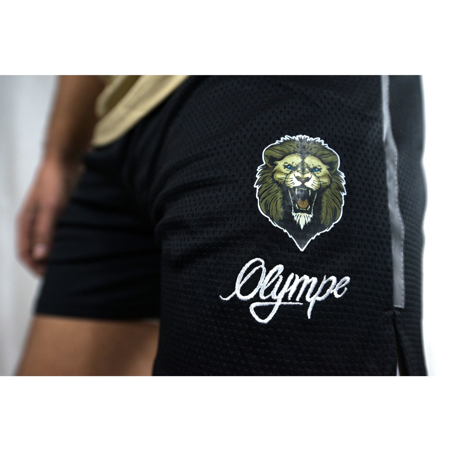 AIR-MESH™ SHORT AVEC DOUBLURE TECHNIQUE | OURS