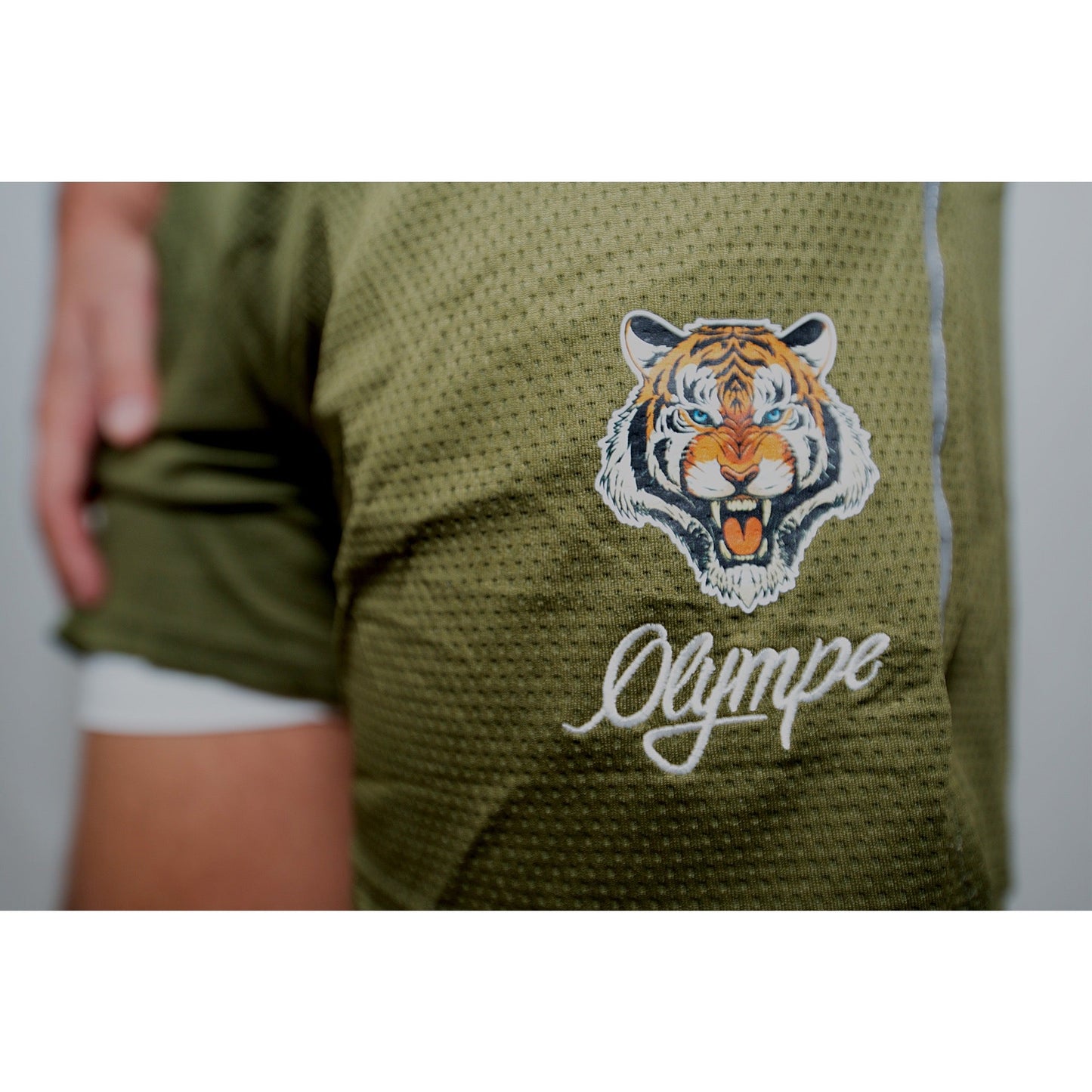 AIR-MESH™ SHORT AVEC DOUBLURE TECHNIQUE | OURS